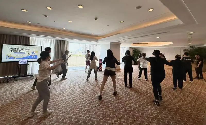 bt, 体育宣传周, rCWpL