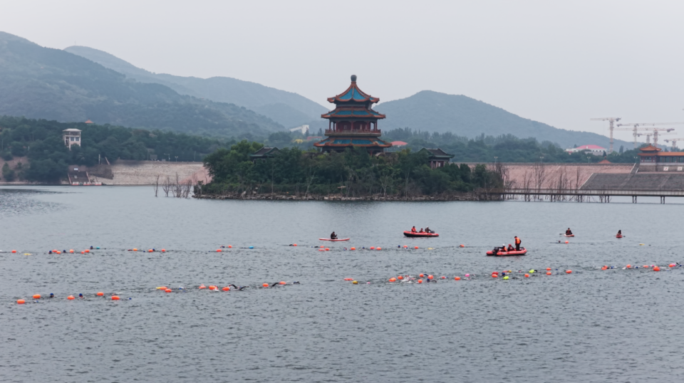 om, 盖的山间公 om, 盖的山间公